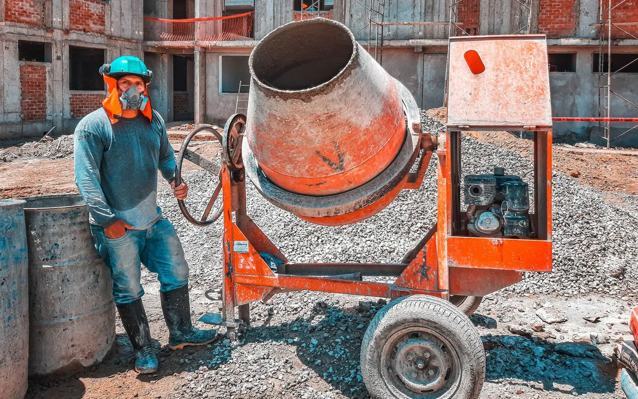 One live view of cost, schedule and progress for an EPC contractor
