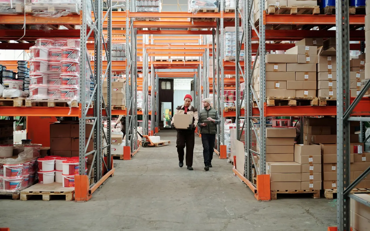 Cutting a logistics platform's cloud bill by 41%, while it grew