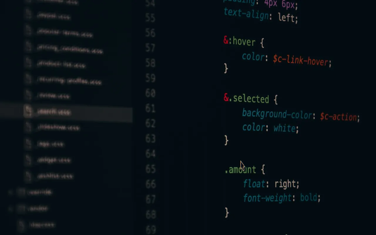 Custom software vs off-the-shelf: how to actually choose